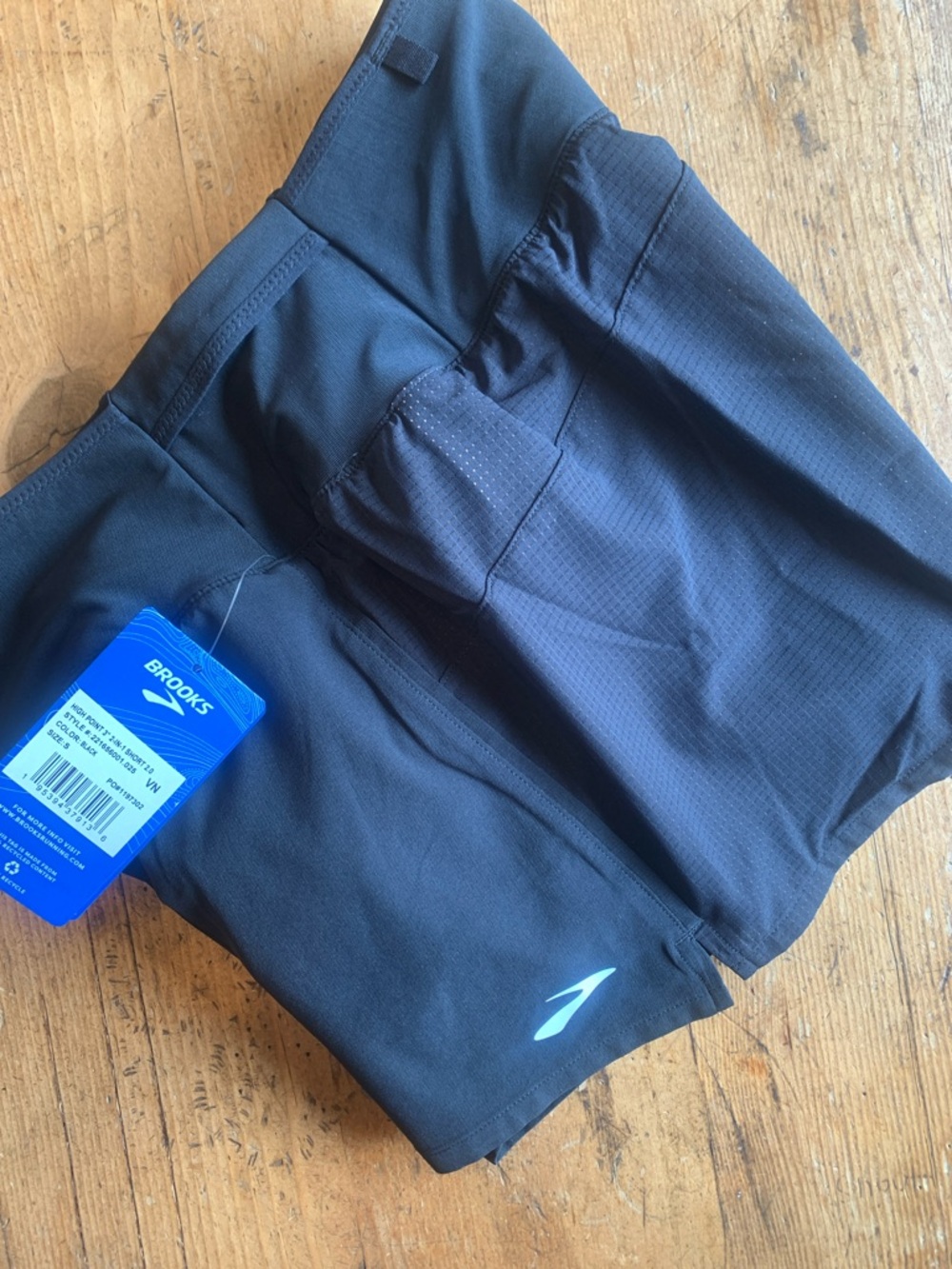 Brooks Black Women’s Athletic Running Shorts - Picture 10 of 16